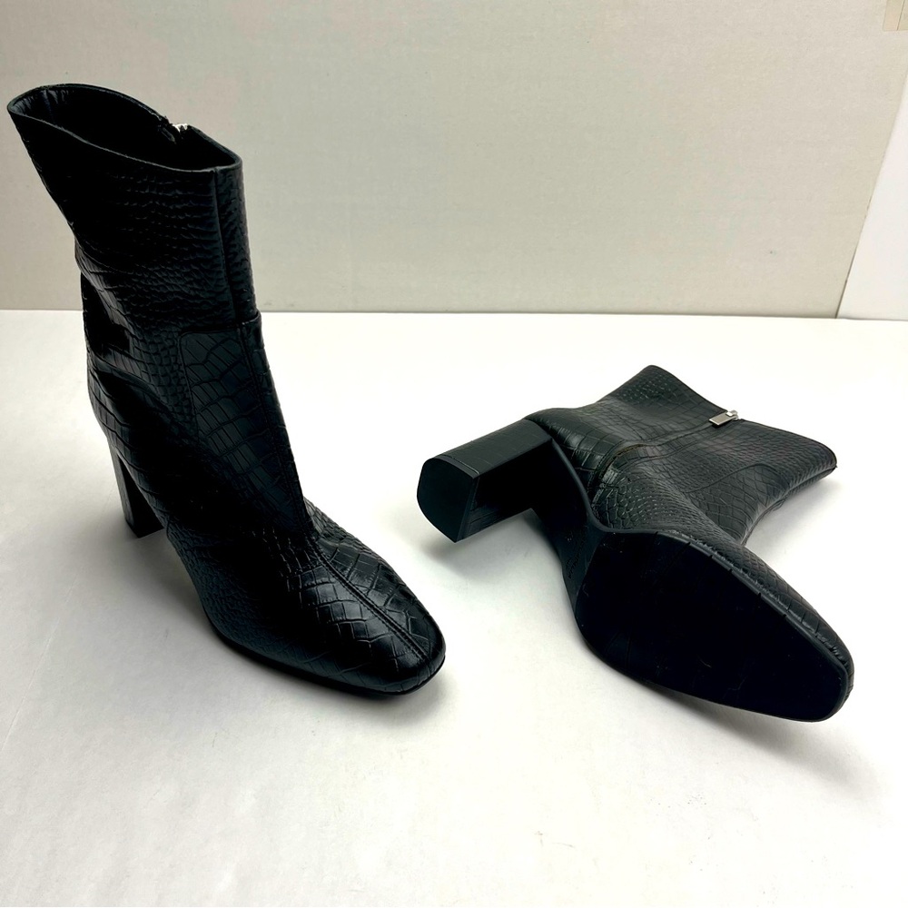 Aquatalia Luzio Croc Embossed Leather Ankle Booties Womens Black Size 10 NWOT